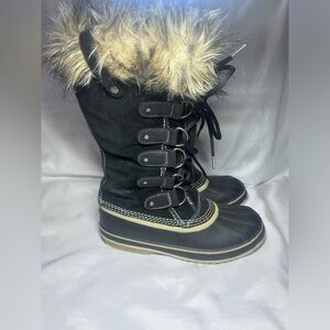 SOREL Women’s Joan of Arctic Waterproof Boot Size8.5